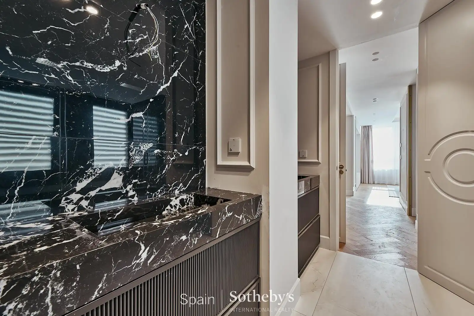 Apartments for sale in Madrid  with Air Conditioner, Terrace and Storage room