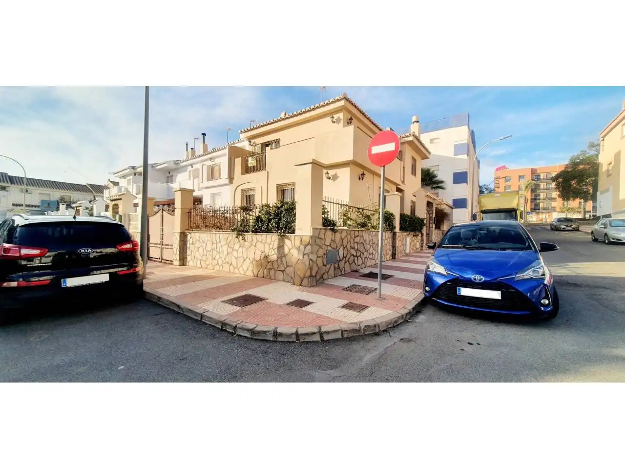 Exterior view of Detached homes for sale in Roquetas de Mar  with Air Conditioner, Heating and Private garden