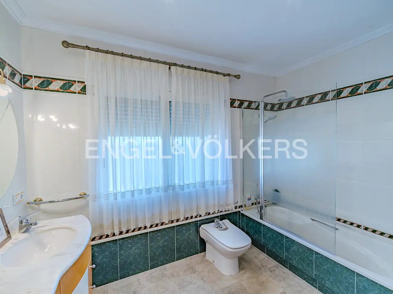 Bathroom of Houses for sale in San Vicente del Raspeig / Sant Vicent del Raspeig  with Air Conditioner, Heating and Private garden