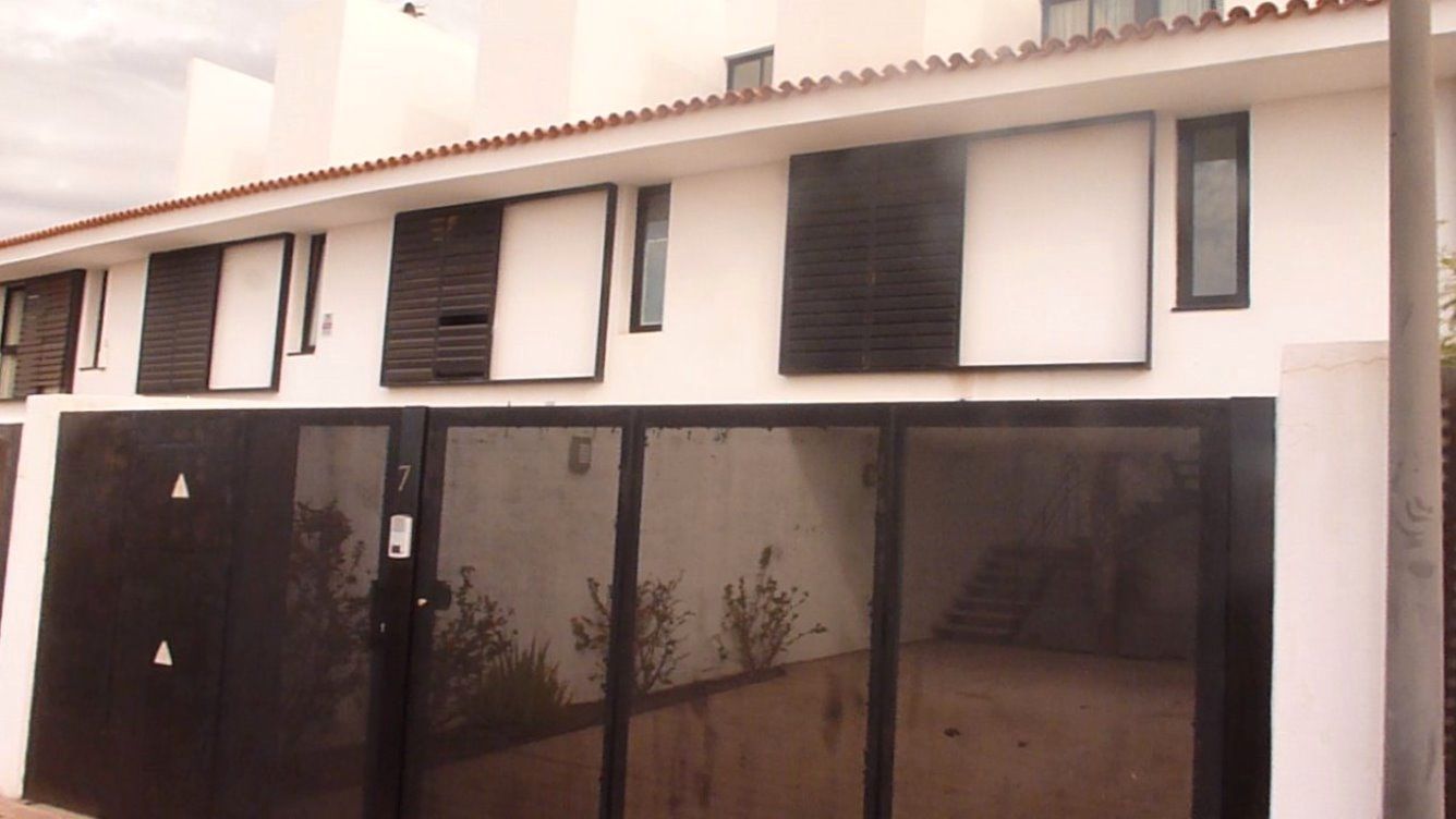 Exterior view of Single-family semi-detached for sale in San Miguel de Abona  with Private garden and Swimming Pool