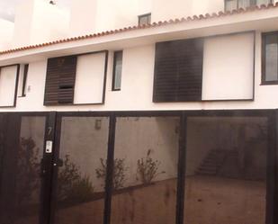 Exterior view of Single-family semi-detached for sale in San Miguel de Abona  with Private garden and Swimming Pool