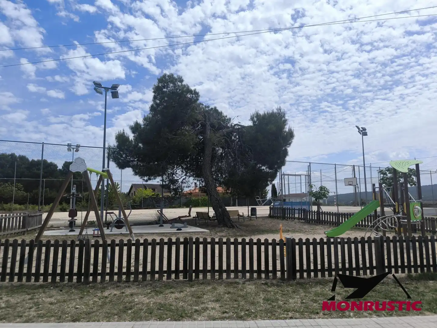 Aparcament de Finca rústica en venda en Querol