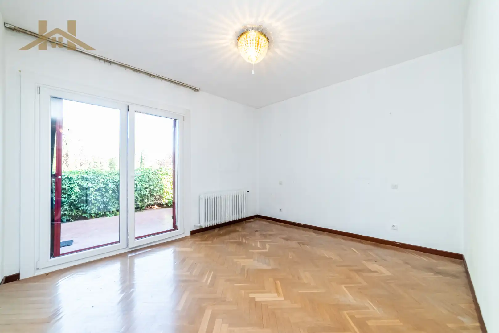 Sala d'estar de Casa o xalet en venda en Majadahonda amb Calefacció, Parquet i Terrassa