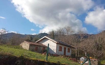 Vista exterior de Casa o xalet en venda en Villaviciosa