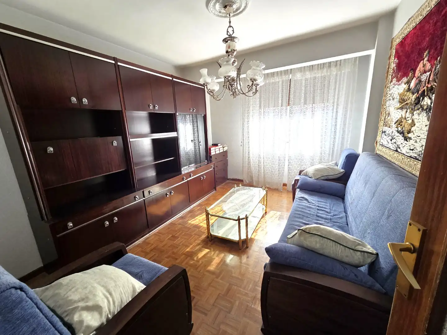 Sala d'estar de Pis en venda en Burgos amb Calefacció i Terrassa