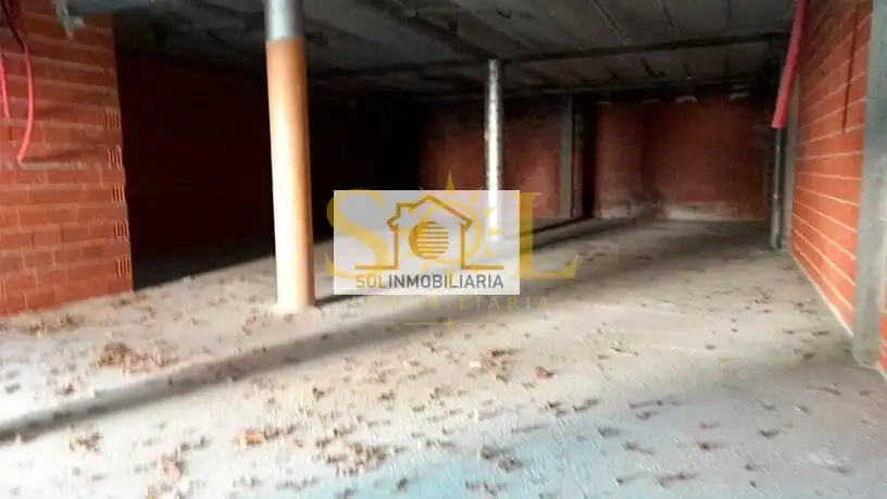 Local comercial en venda a Calle De Emiliano Alonso Sánchez Lomba 17