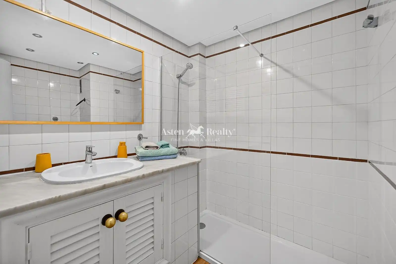 Bathroom of Study for sale in Adeje  with Terrace, Swimming Pool and Furnished