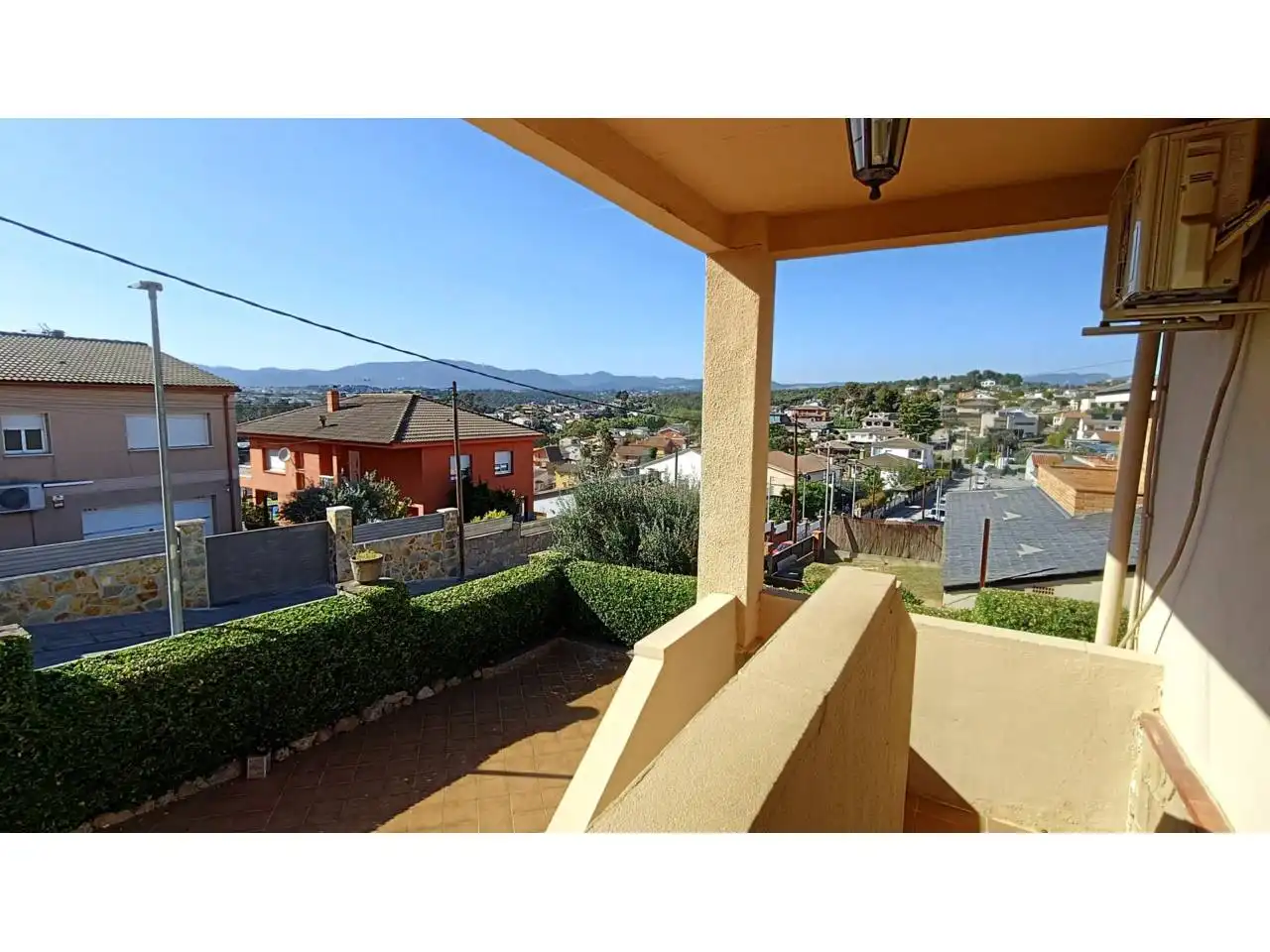 Vista exterior de Casa o xalet en venda en Lliçà d'Amunt amb Aire condicionat, Calefacció i Jardí privat
