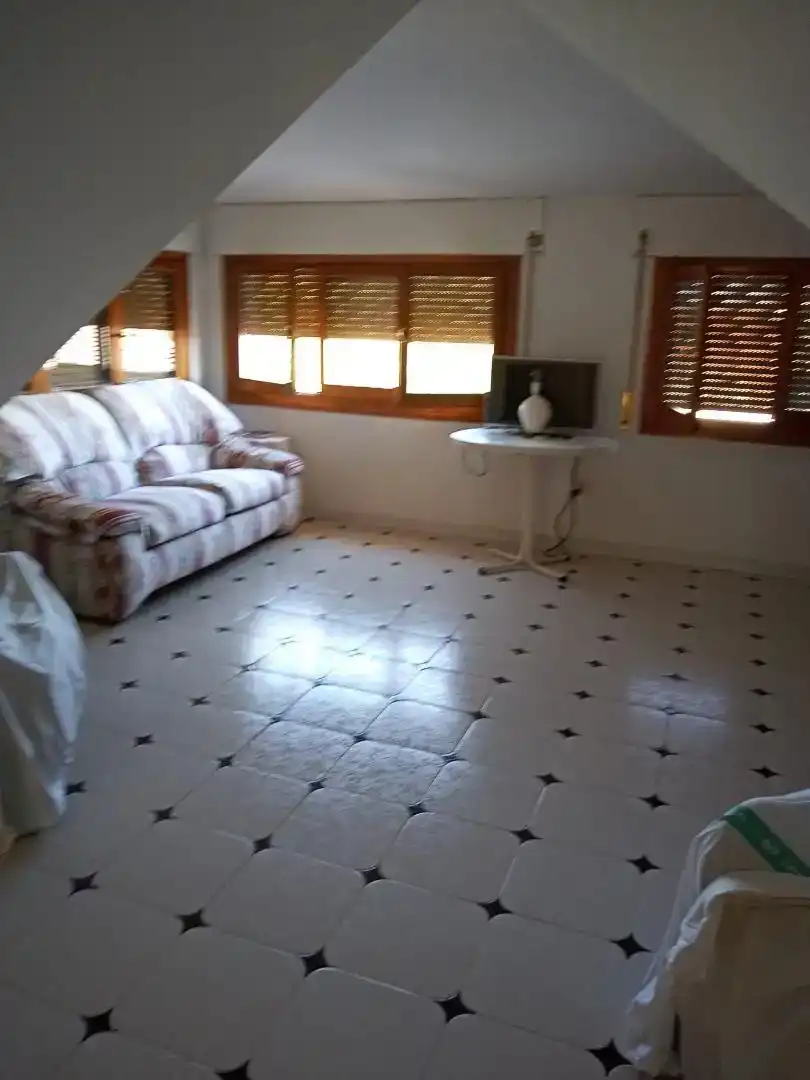 Sala d'estar de Casa o xalet en venda en Fuensalida amb Piscina i Balcó