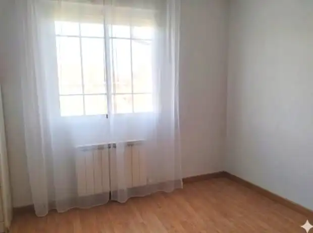 Habitación de Casa adosada en venta en El Álamo con Aire acondicionado, Calefacción y Jardín privado