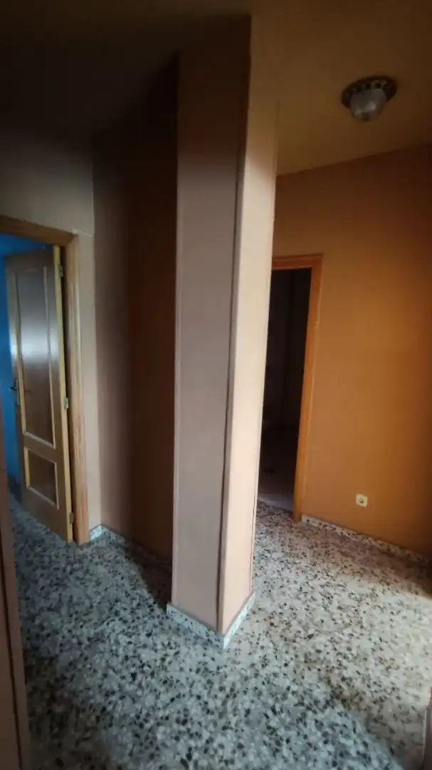 Piso en venta en La Gineta con Calefacción y Balcón