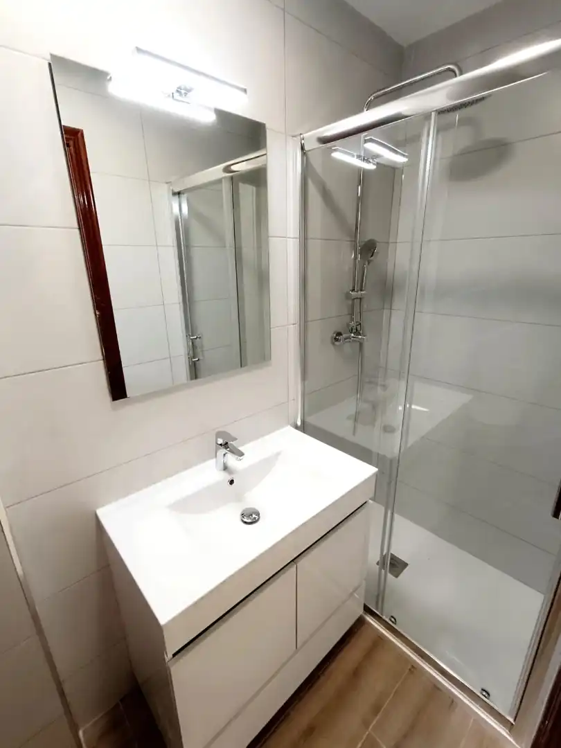 Badezimmer von Wohnung zur Miete in Badajoz mit Klimaanlage, Möbliert und Ofen
