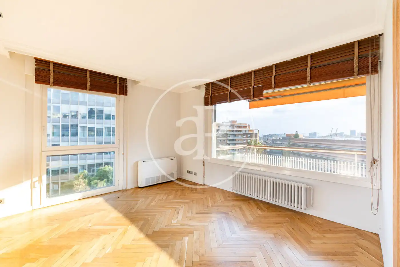 Exterior view of Flat for rent in Barcelona  with Air Conditioner, Heating and Terrace