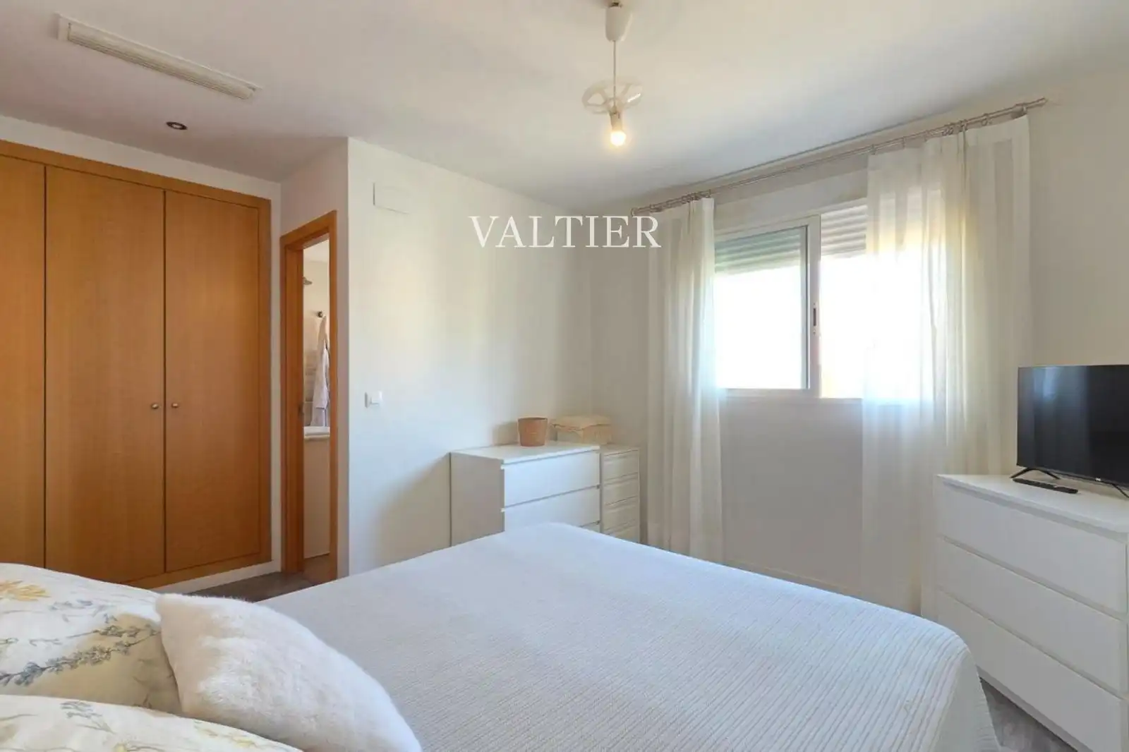 Habitación de Casa o chalet en venta en Almoines con Aire acondicionado, Terraza y Piscina