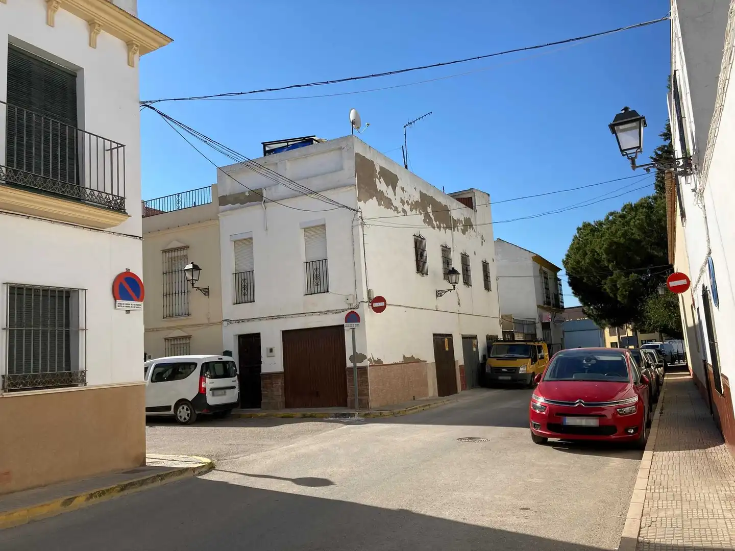 Garage zum Verkauf in C/ Mateo Alemán, La Puebla de Cazalla