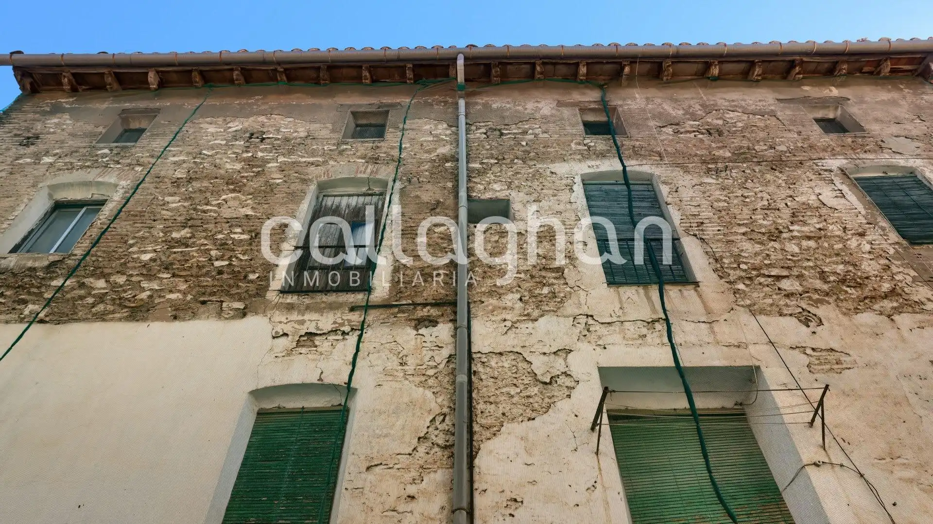 Außenansicht von Gebäude zum Verkauf in Quart de Poblet