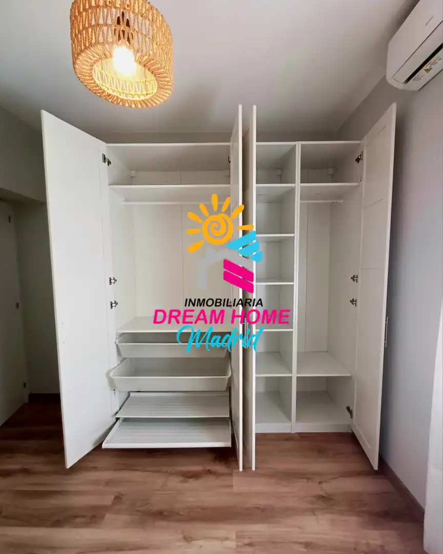 Habitación de Piso en venta en Madrid con Aire acondicionado y Horno