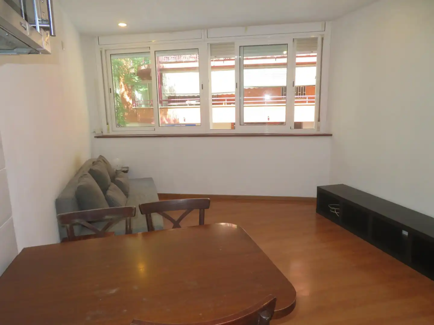 Study for rent in Carrer Carrer Jaume Fabra, El Poble Sec - Parc de Montjuïc