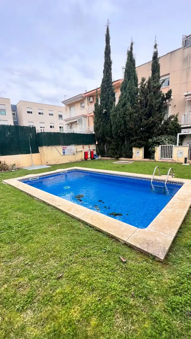Piscina de Casa adosada en venta en Cambrils con Aire acondicionado, Calefacción y Jardín privado