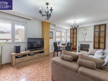 Adosado con piscina en venta en Ogíjares