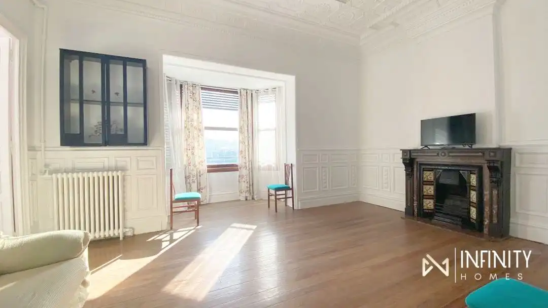 Living room of Flat for rent in Bilbao   with Heating and Balcony