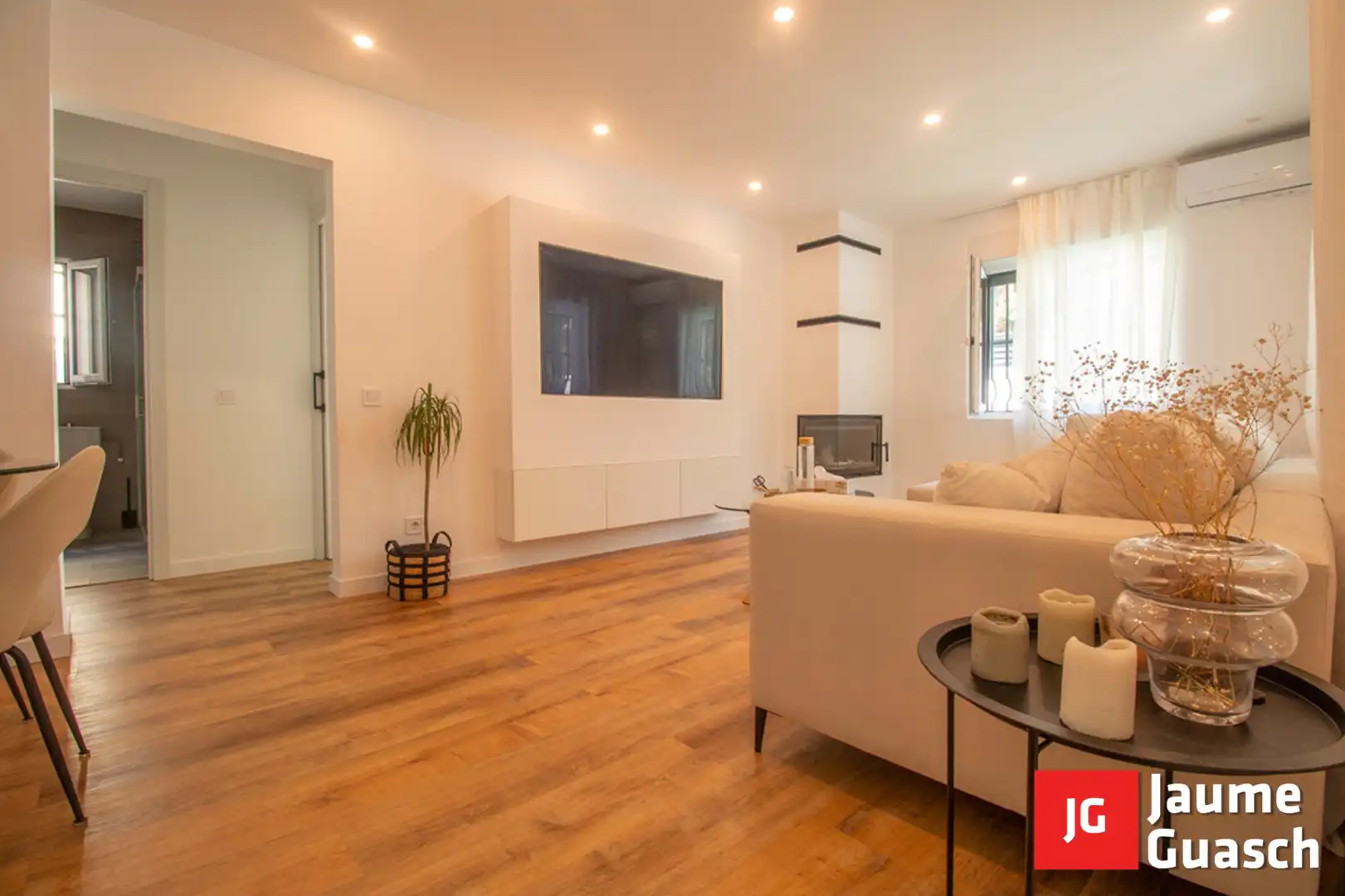 Living room of Detached homes for sale in La Pobla de Montornès    with Heating, Private garden and Parquet flooring
