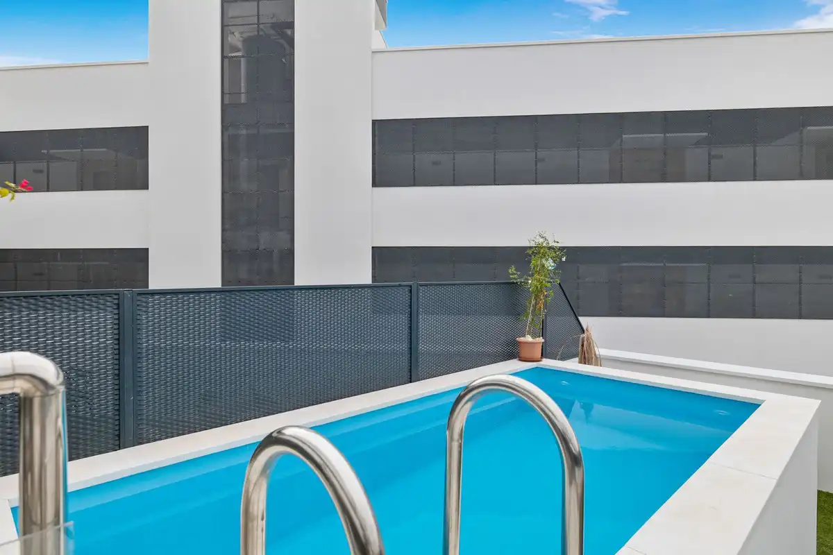 Apartamento con piscina en venta en Estepona Pueblo, imagen 5