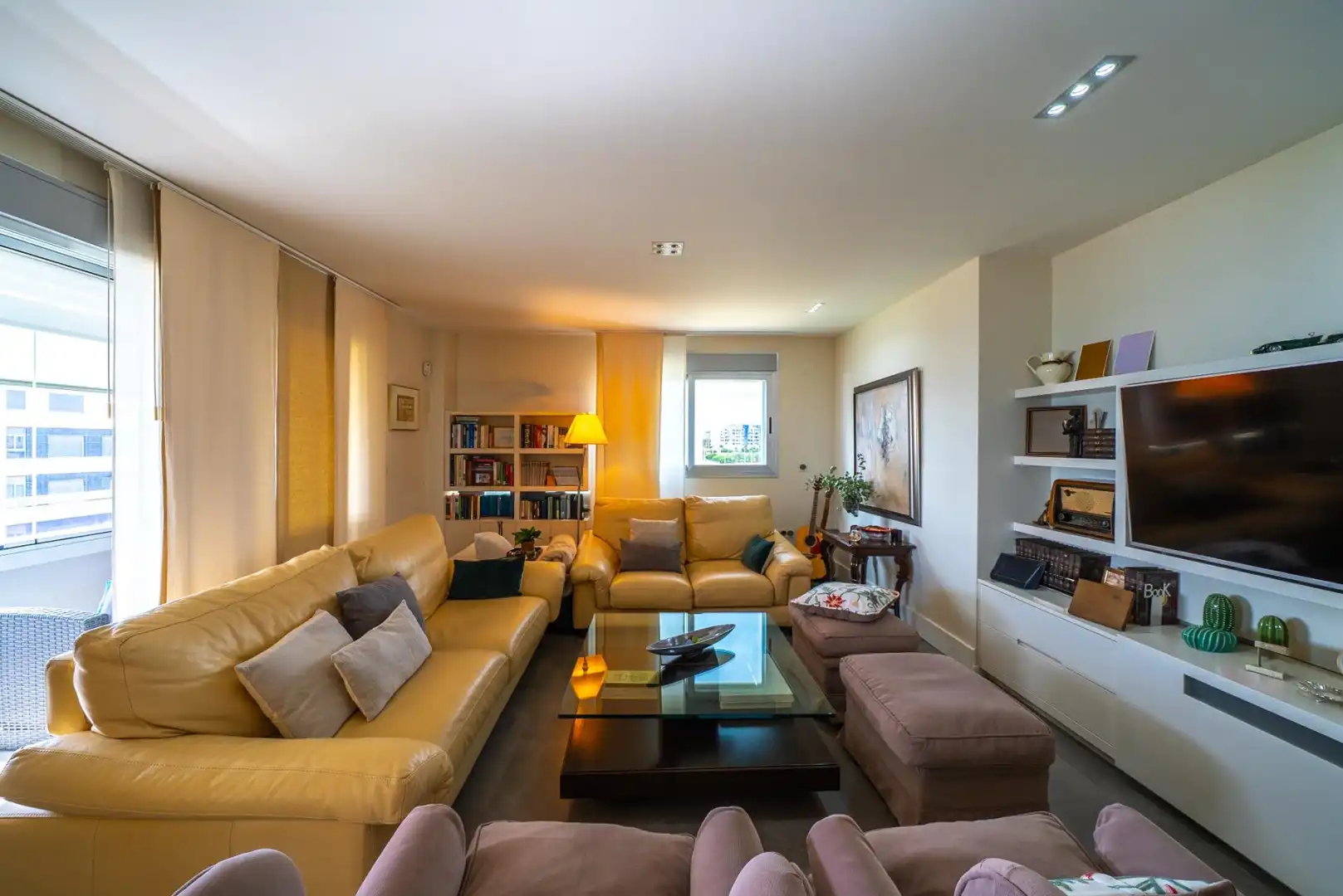 Sala de estar de Apartamento en venta en Villajoyosa / La Vila Joiosa con Aire acondicionado, Trastero y Amueblado