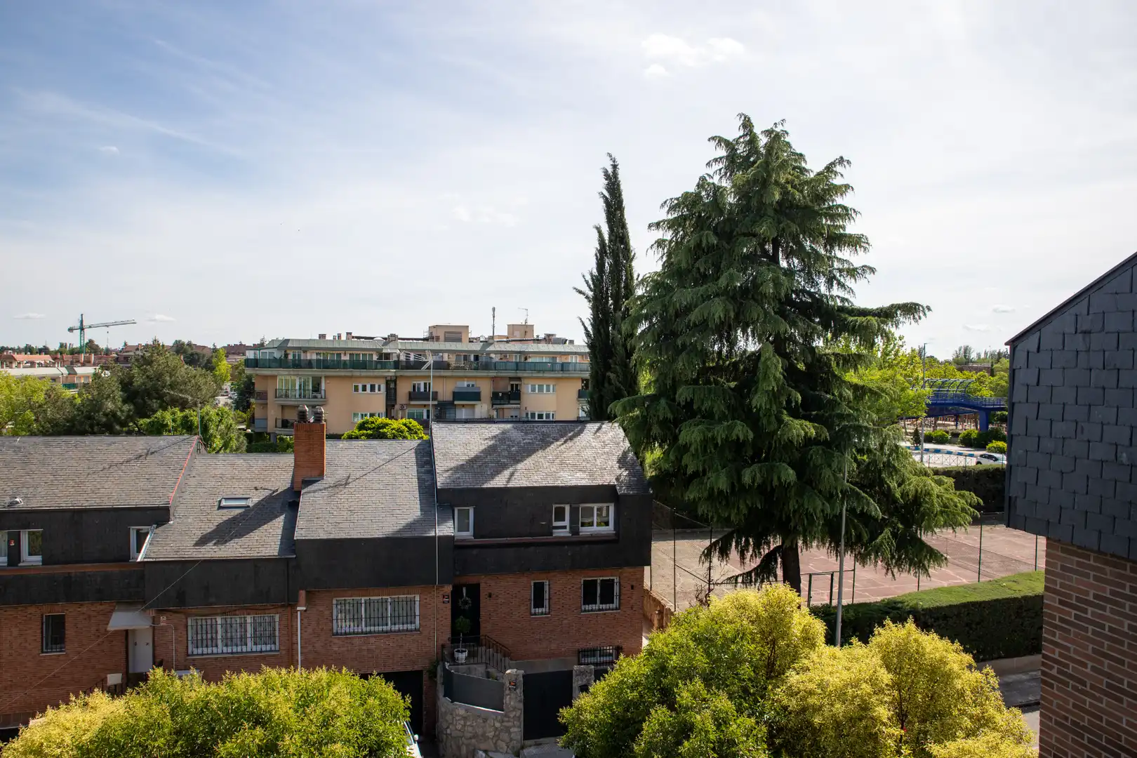 Vista exterior de Àtic en venda en Las Rozas de Madrid amb Aire condicionat, Calefacció i Terrassa