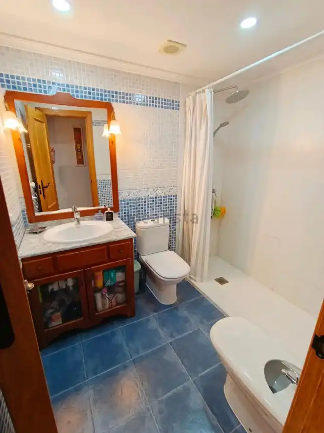 Bathroom of Houses for sale in Torremolinos  with Air Conditioner, Heating and Furnished
