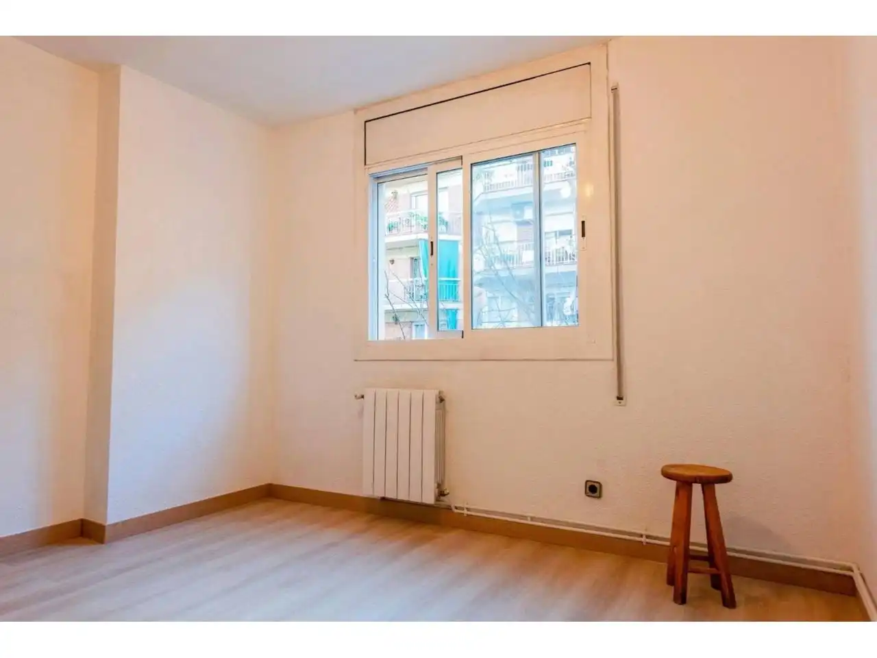 Habitación de Piso en venta en Cerdanyola del Vallès con Calefacción, Parquet y Balcón