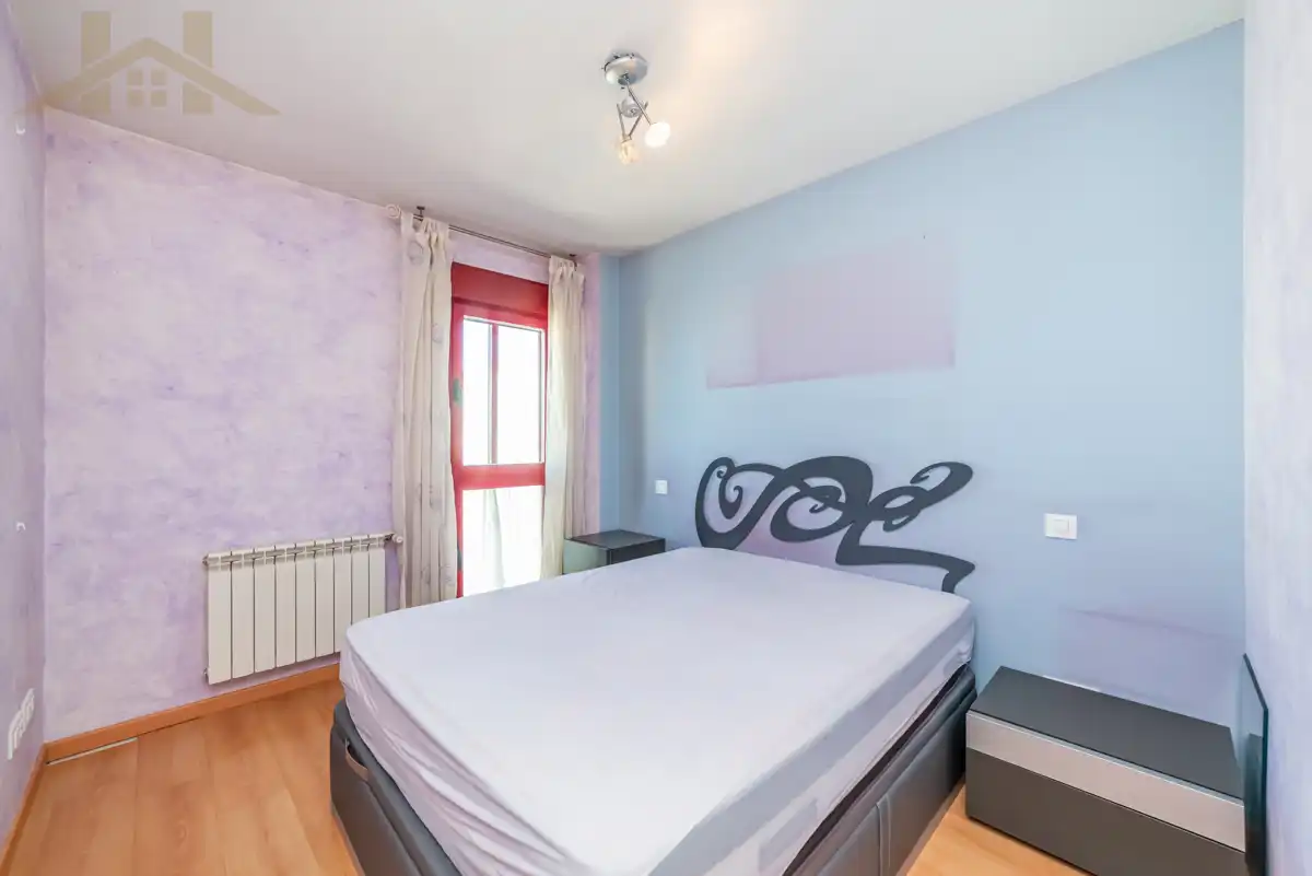 Flat for sale in Calle del Planeta Venus, Parla Este