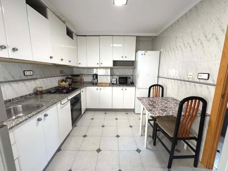 Kitchen of Flat for sale in Alicante / Alacant  with Storage room, Furnished and Balcony