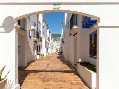 Vista exterior de Àtic en venda en Motril amb Calefacció, Parquet i Terrassa