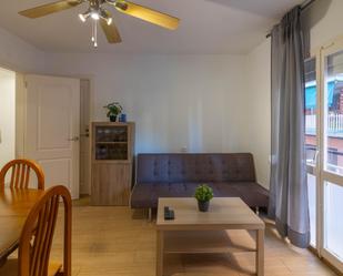 Sala d'estar de Planta baixa en venda en Badalona amb Balcó