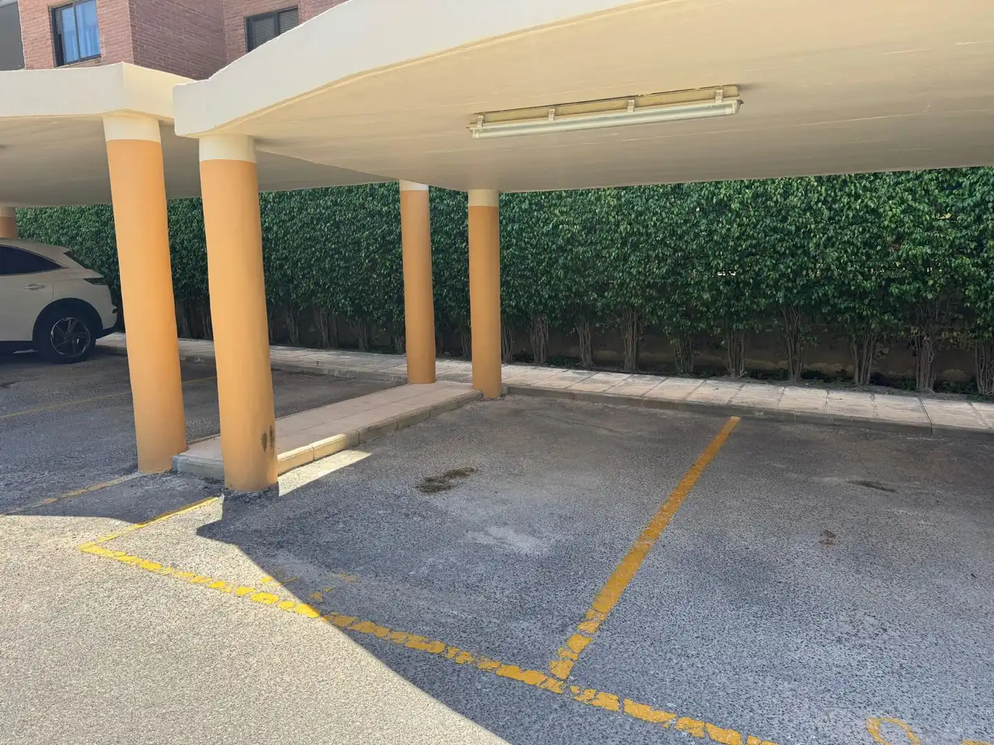 Aparcament de Pis en venda en Alicante / Alacant amb Aire condicionat, Terrassa i Balcó