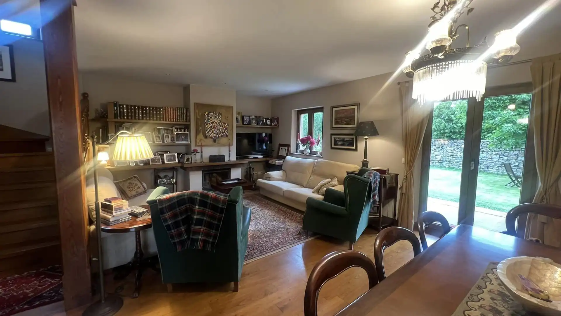 Wohnzimmer von Haus oder Chalet zum Verkauf in Suances mit Heizung, Privatgarten und Parkett