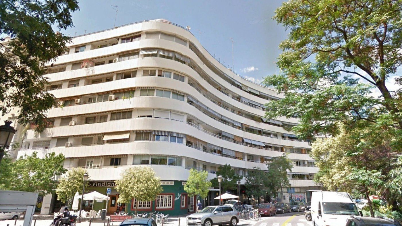 Vista exterior de Pis de lloguer en  Valencia Capital amb Balcó