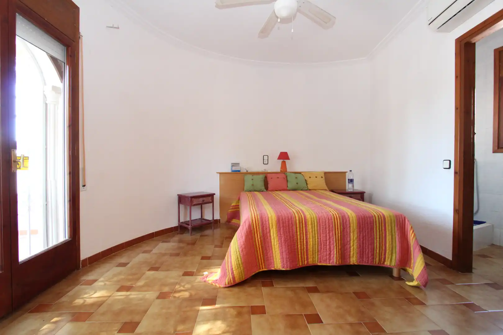 Dormitori de Casa o xalet en venda en Mont-roig del Camp amb Aire condicionat, Jardí privat i Terrassa