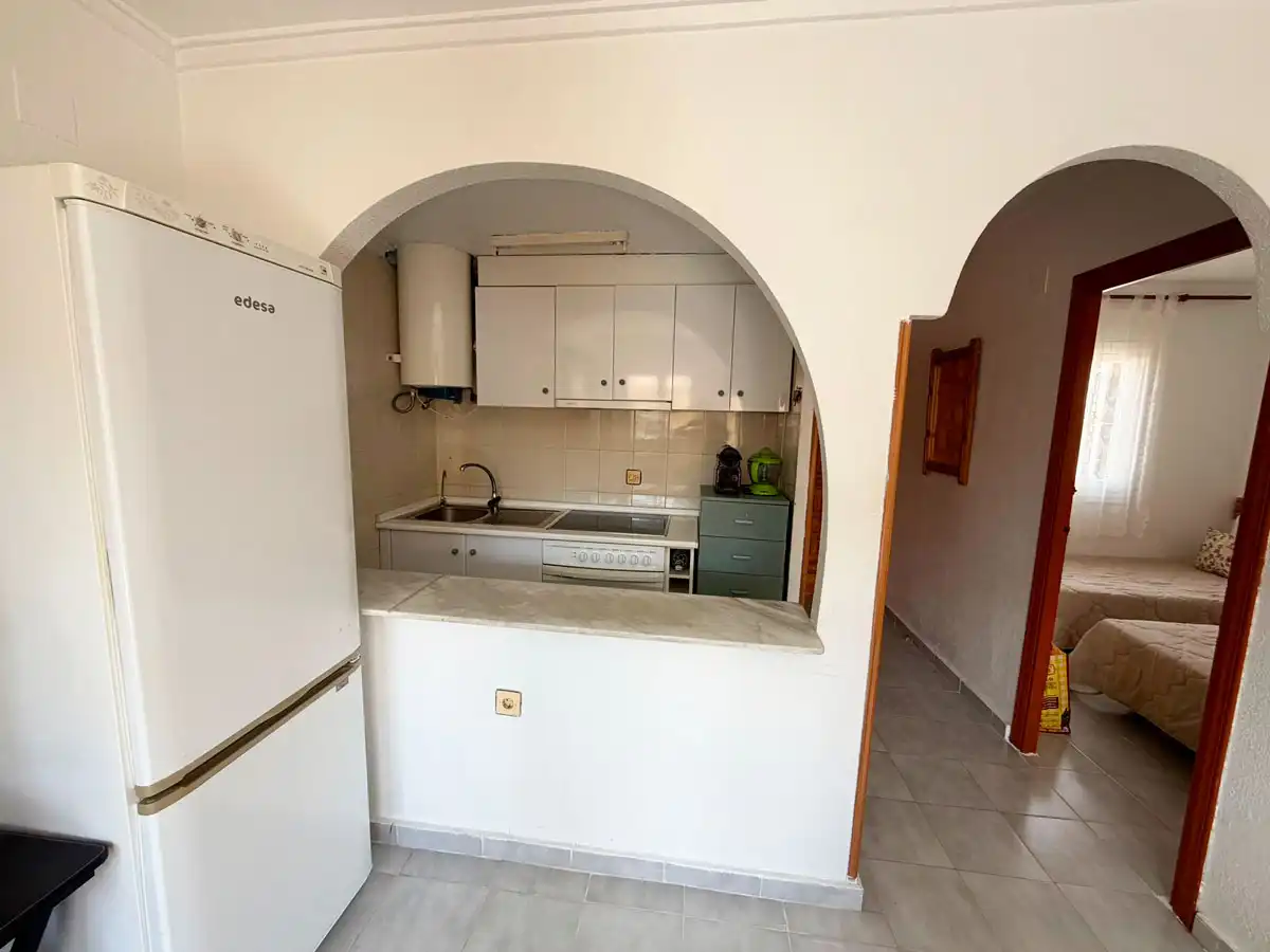 Cocina de Piso en venta en Torrevieja con Terraza, Amueblado y Horno