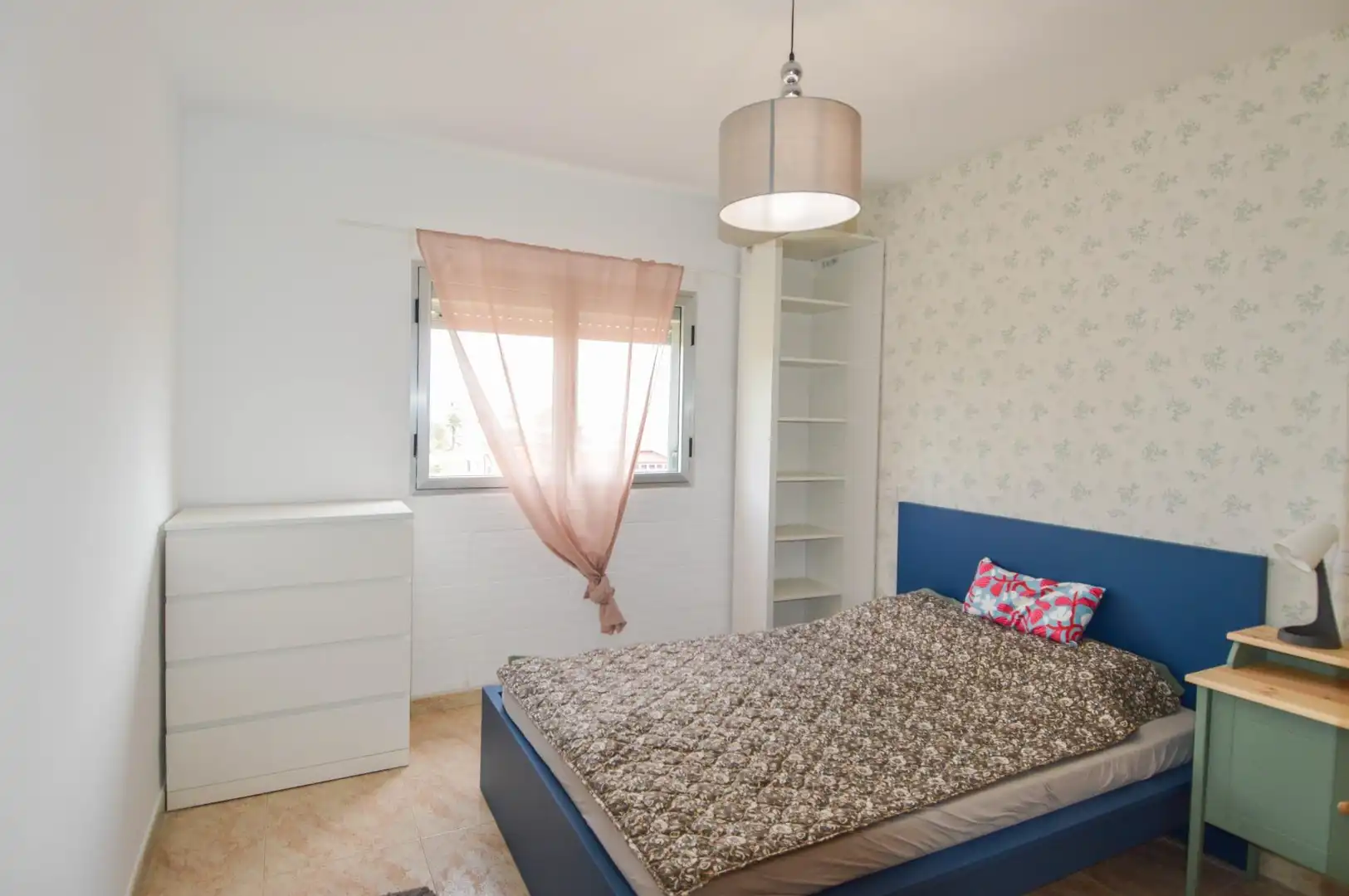 Habitación de Dúplex de alquiler en Telde con Amueblado