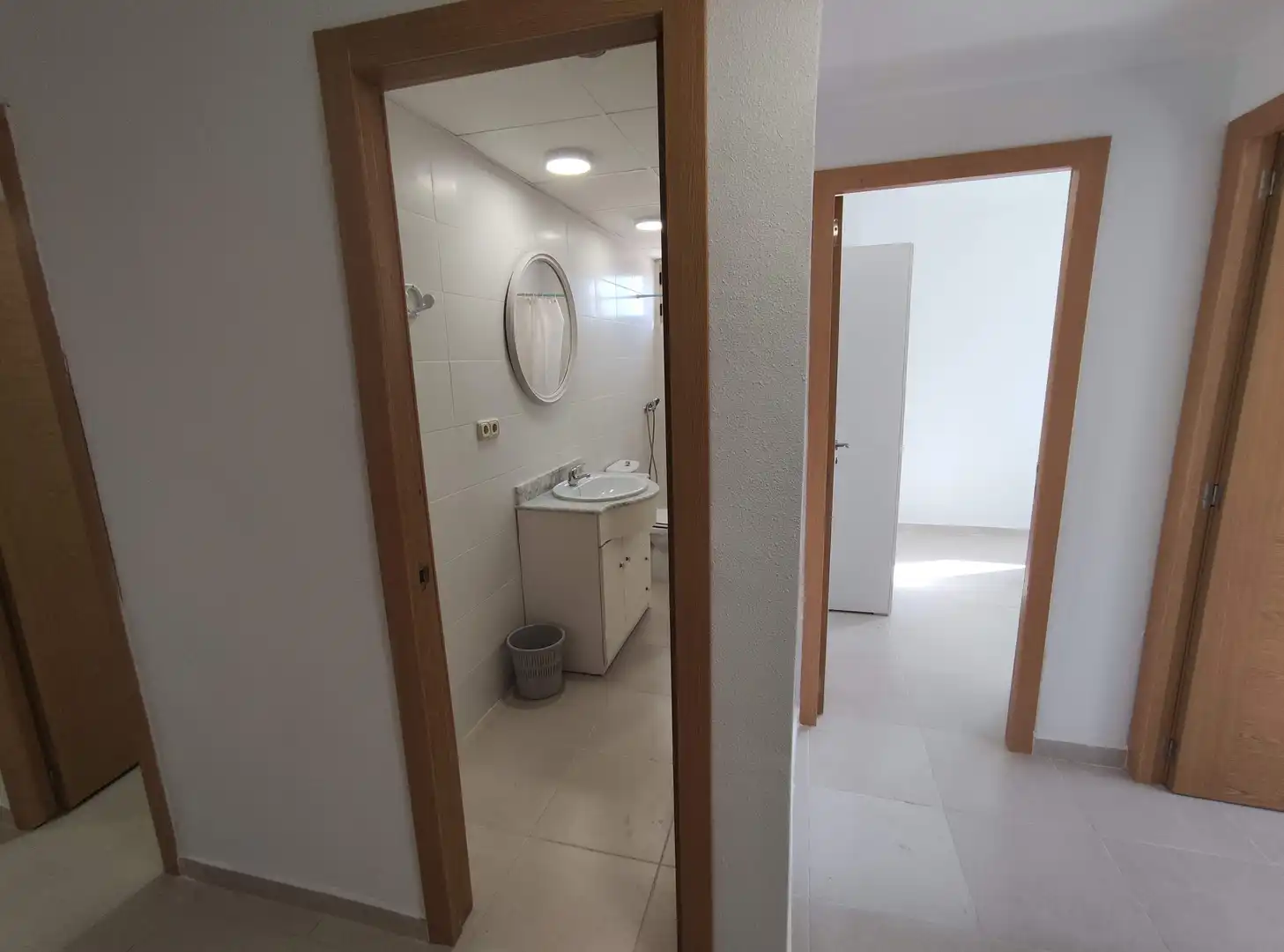 Room in Plaza Crevillente - Antiguos Juzgados - El Asilo