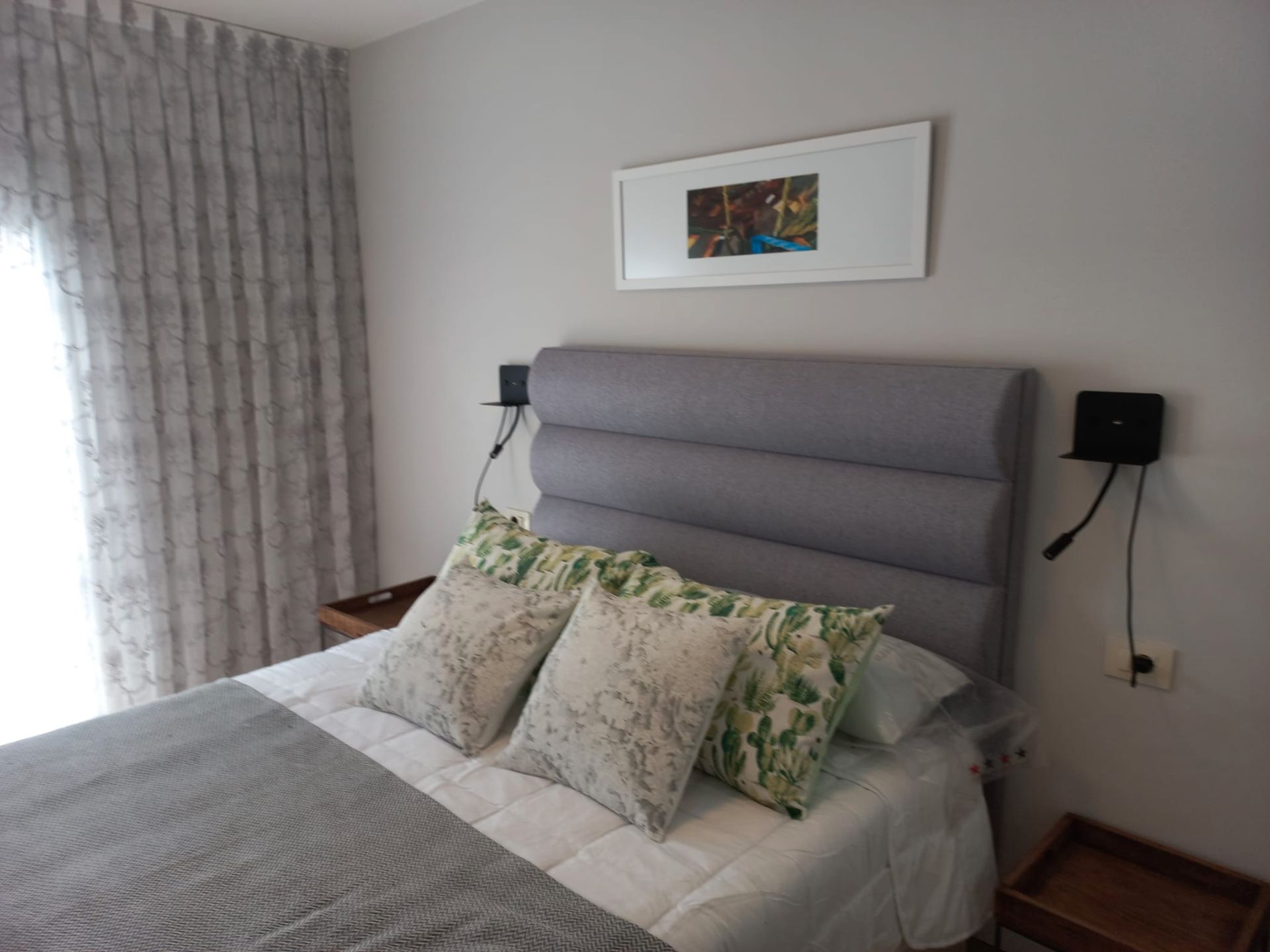 Habitación de Piso de alquiler en Santiago de Compostela  con Calefacción, Amueblado y Horno