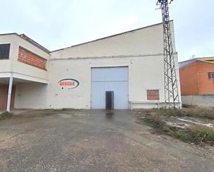 Vista exterior de Local en venda en Alcalá de Henares