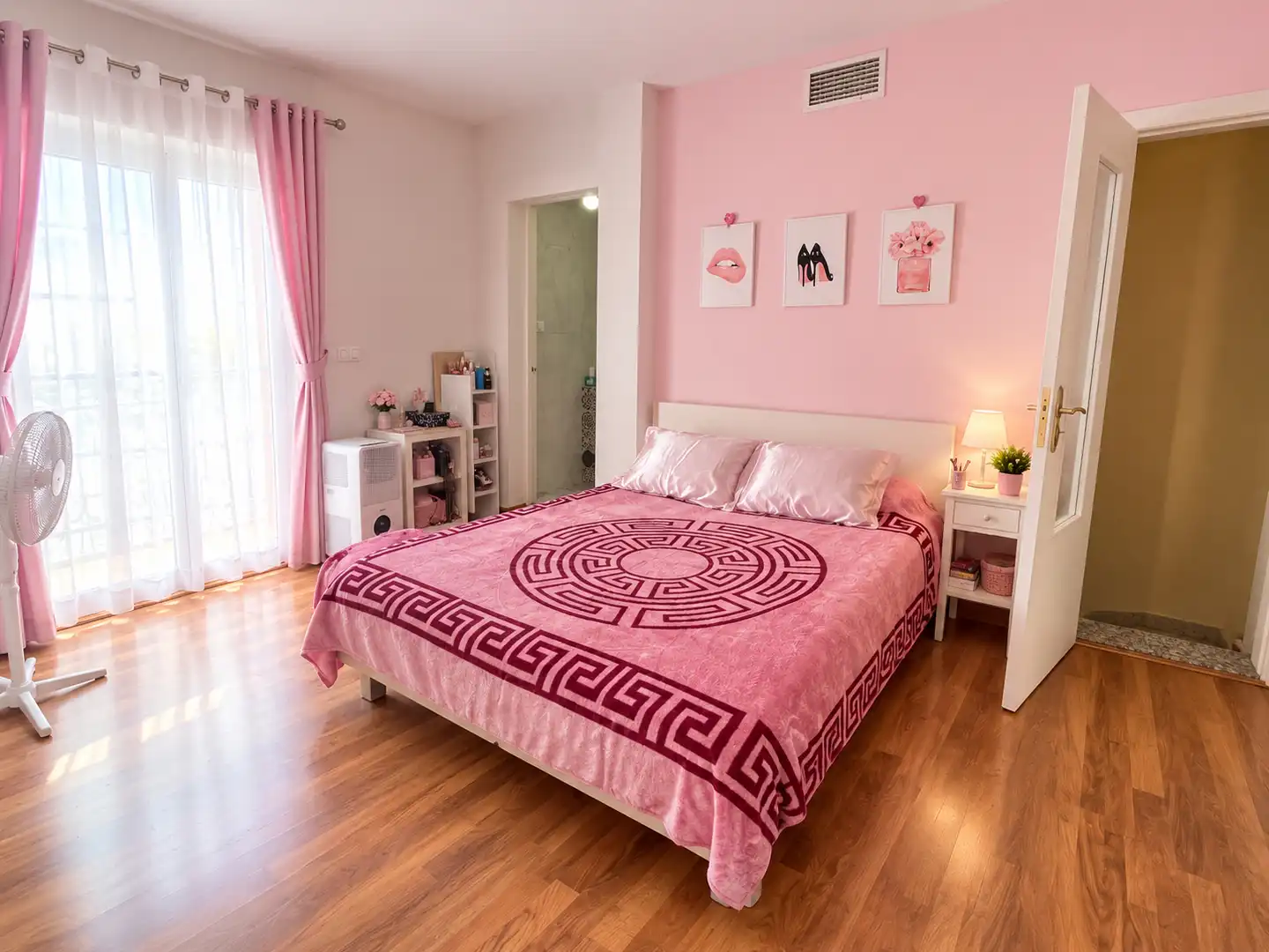 Casa aparellada amb terrassa en venda a Avenida Emilio Castelar 65, imagen 5