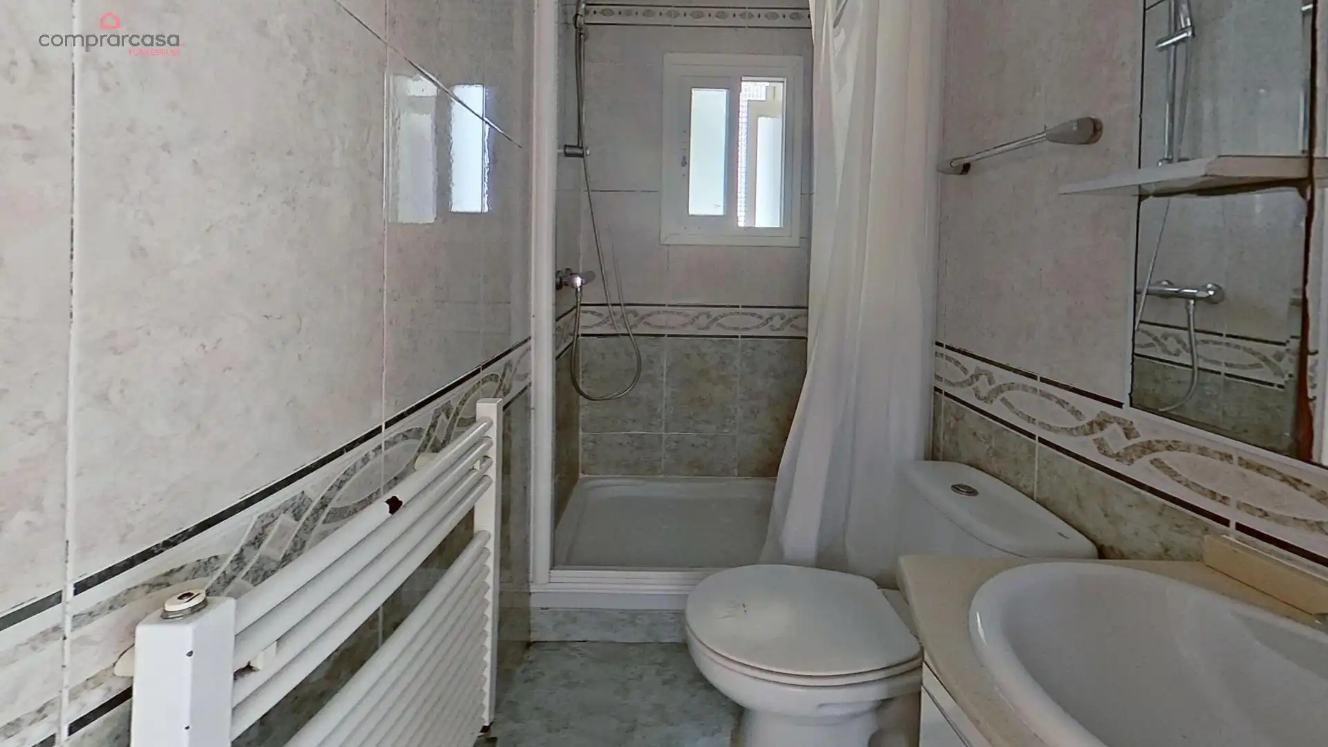 Badezimmer von Wohnung zum Verkauf in Madrid