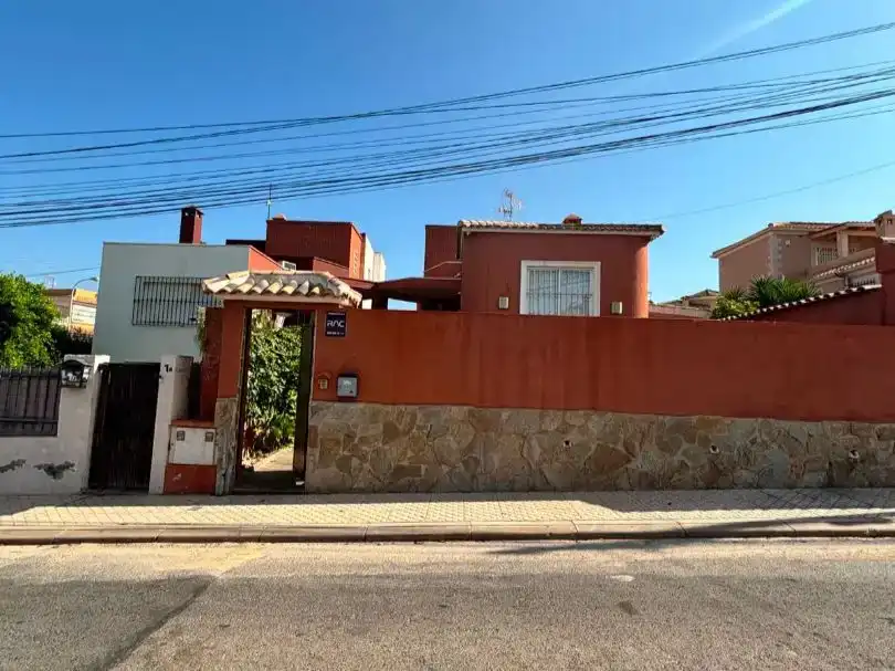 Exterior view of Flat for sale in Torrevieja  with Air Conditioner, Swimming Pool and Balcony