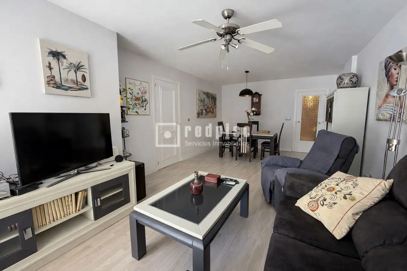 Living room of Flat for sale in Fuengirola  with Air Conditioner and Storage room