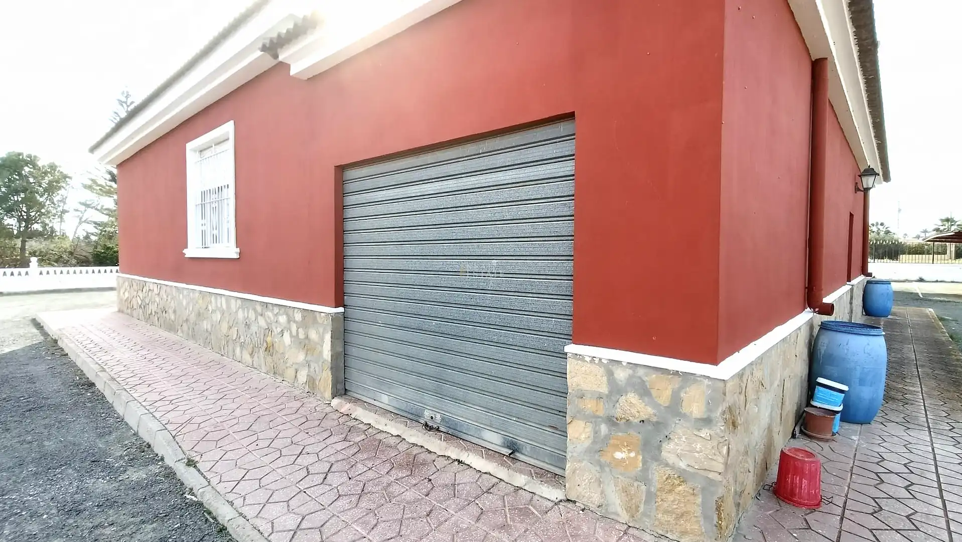 Wohnung zum Verkauf in Elche / Elx mit Klimaanlage, Abstellraum und Schwimmbad