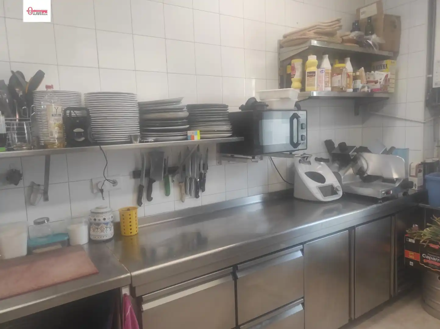 Cuina de Local en venda en Burgos amb Aire condicionat i Moblat